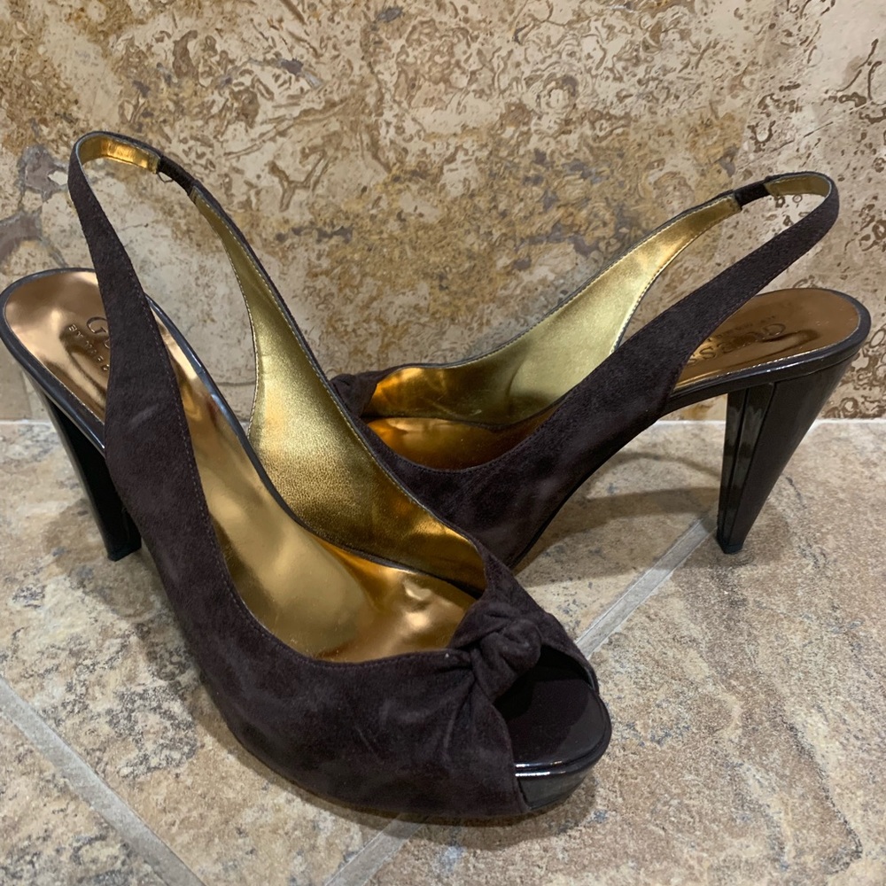 Guess medium brown suede platform heels